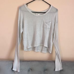 Cropped Medium Hollister shirt